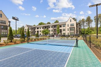 Regulation pickle ball court